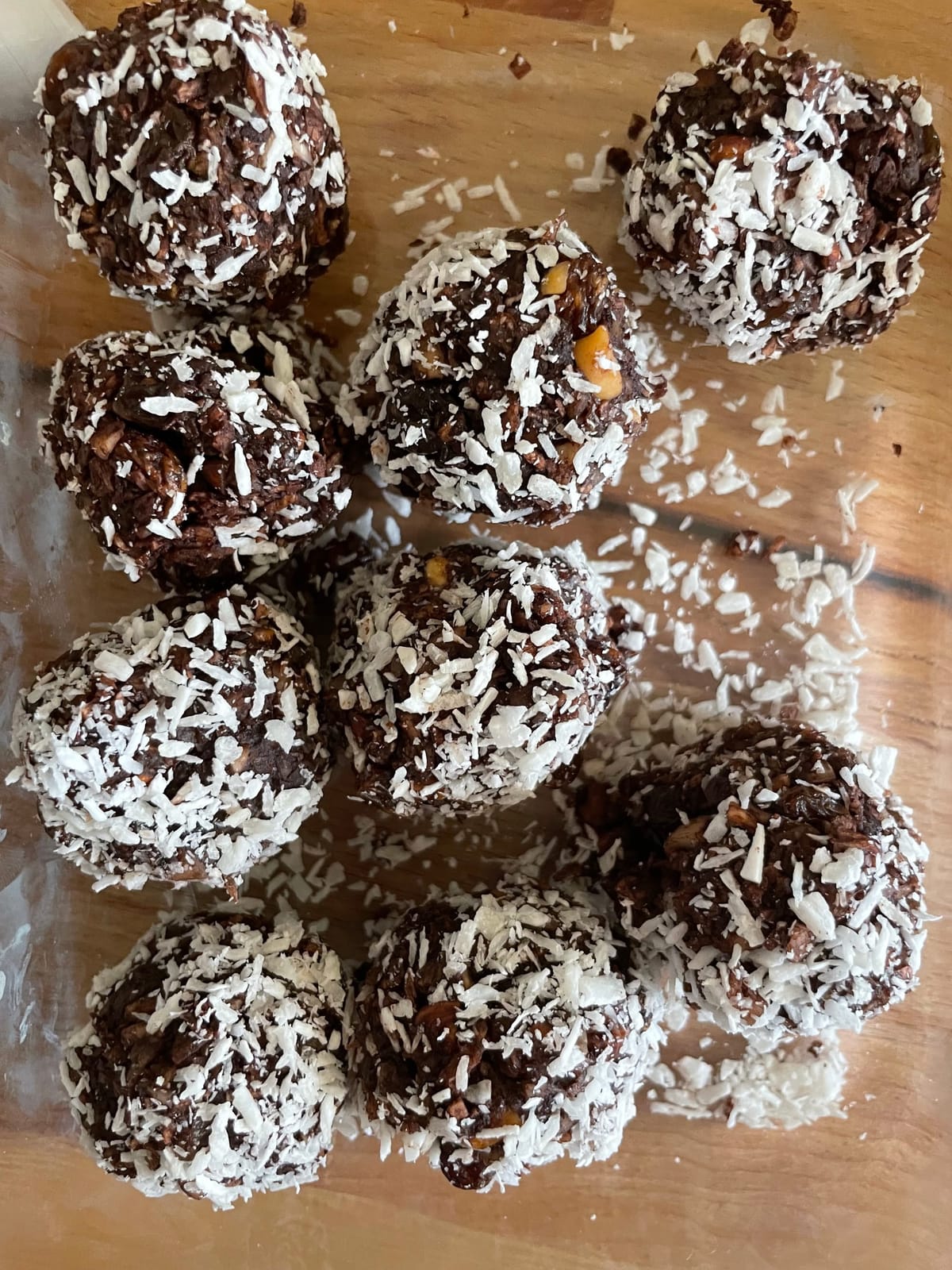 Schoko-Kokos-Energiekugeln